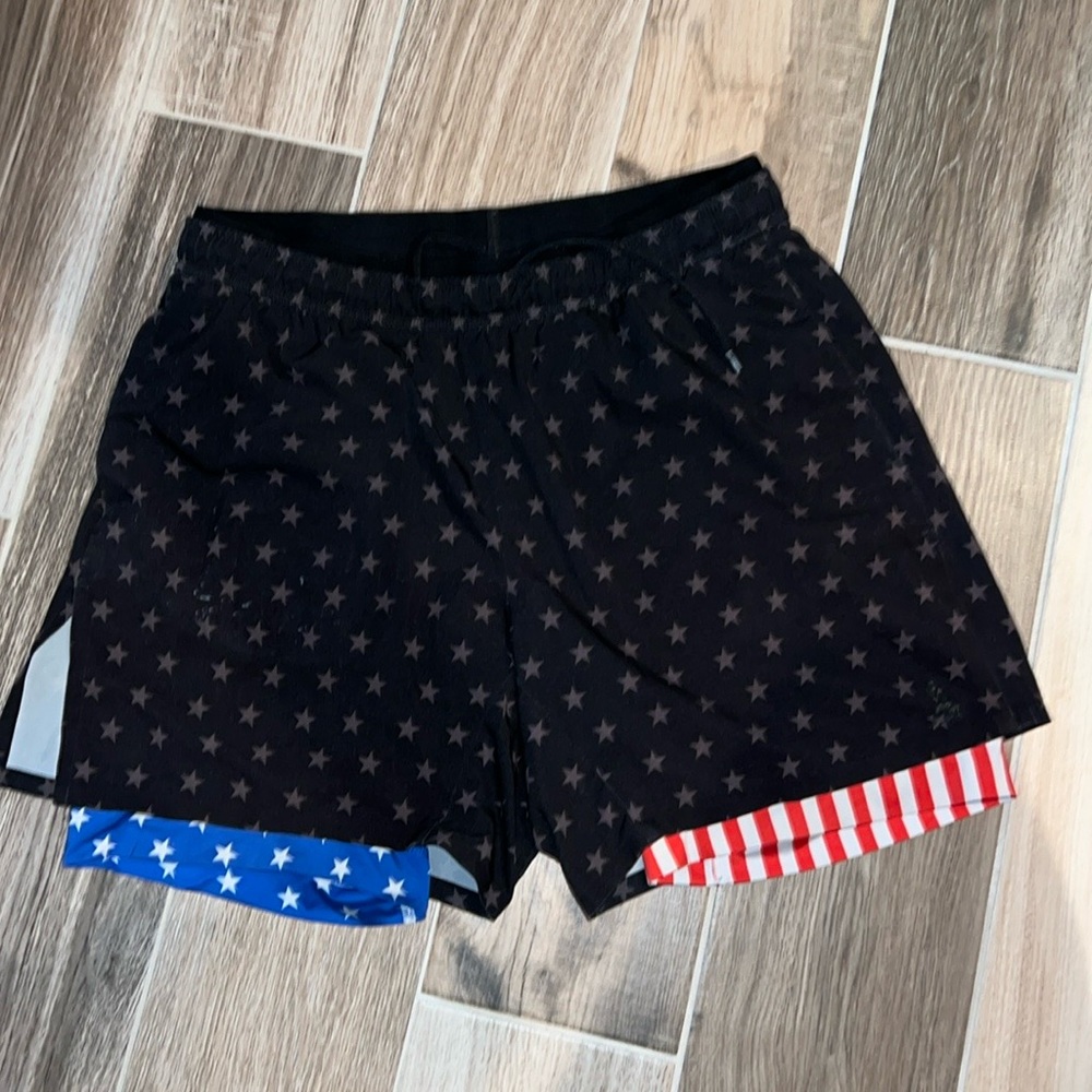 Chubbies Men’s Medium 5.5” Stars/American Flag - Picture 4 of 5